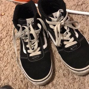 High top black vans